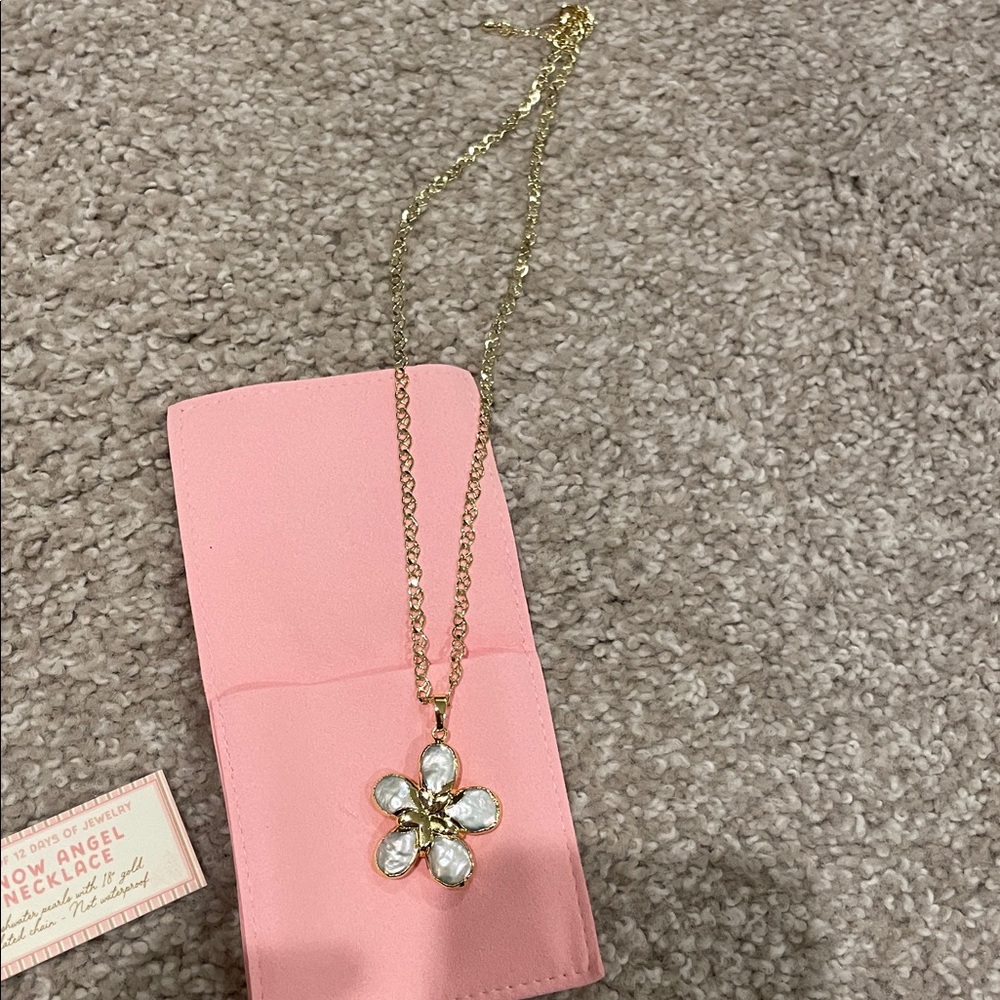 Lex Noel Necklace - Picture 3 of 5